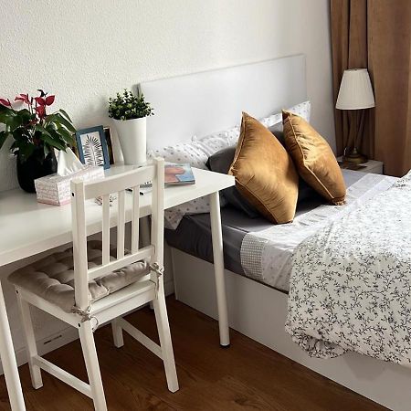 Habitacion En Madrid Luaran gambar